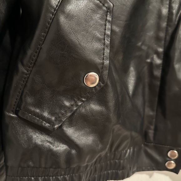 Wild Fable - Picture 5 of 12